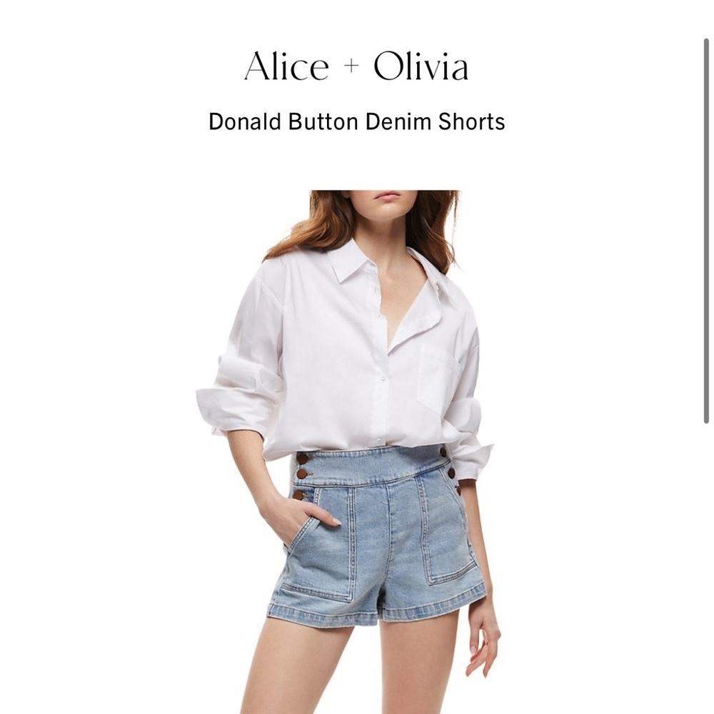 NWOT Alice + Olivia Donald Button Denim Shorts